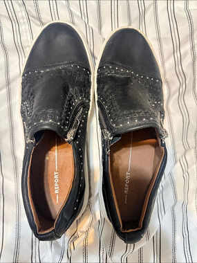 Report Black Slip-On Sneakers